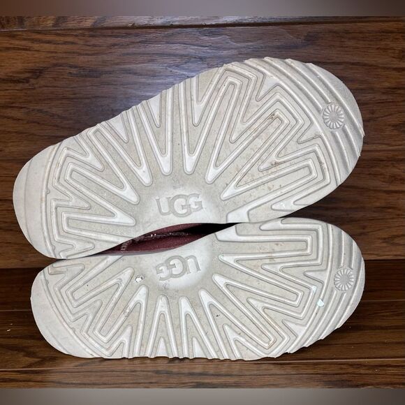 UGG Women's Classic Short II Glitter Pink Ankle-High Suede Over-the-Knee, size 4 - Picture 5 of 6